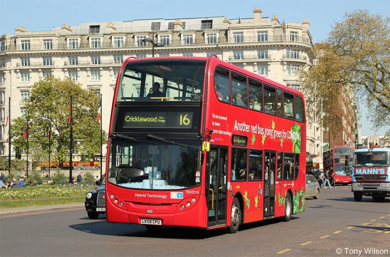 Leia mais sobre o artigo Siemens fornece energia para ônibus de dois andares com emissão zero em Londres