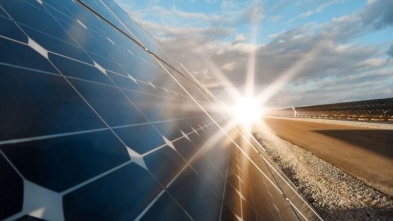 Leia mais sobre o artigo Parceria inédita entre ICLEI e ABSOLAR vai apoiar governos locais no uso de energia solar