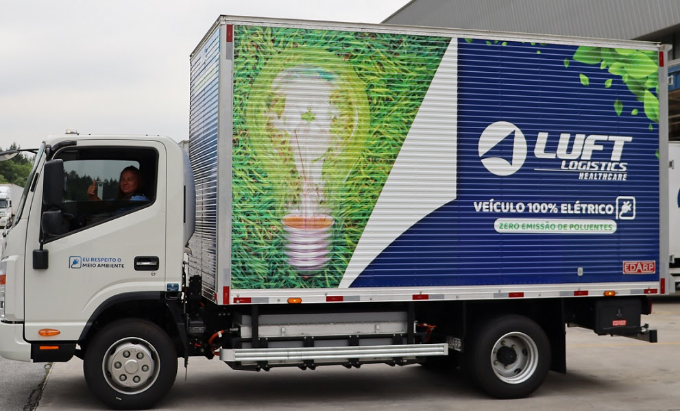 Leia mais sobre o artigo Luft Logistics inicia operações com caminhão 100% elétrico