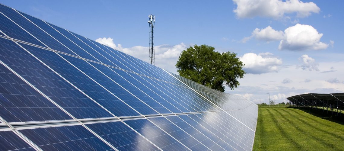 Absolar apresenta ao MME propostas para aliviar crise hídrica com mais energia solar