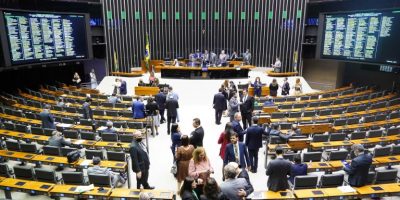 Câmara dos Deputados consegue consenso e vota pacote de energia