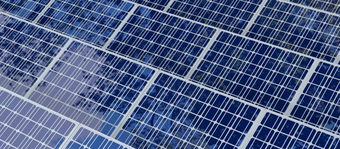 Capacidade de projetos solares centralizados outorgados no Brasil quase dobra no último ano