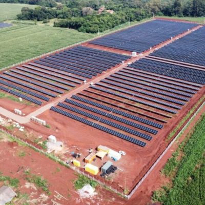 Empresa de assinatura de energia solar inaugura duas usinas fotovoltaicas no Paraná