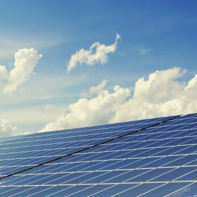 Minas Gerais bate recorde e supera 800 megawatts instalados na geração solar distribuída