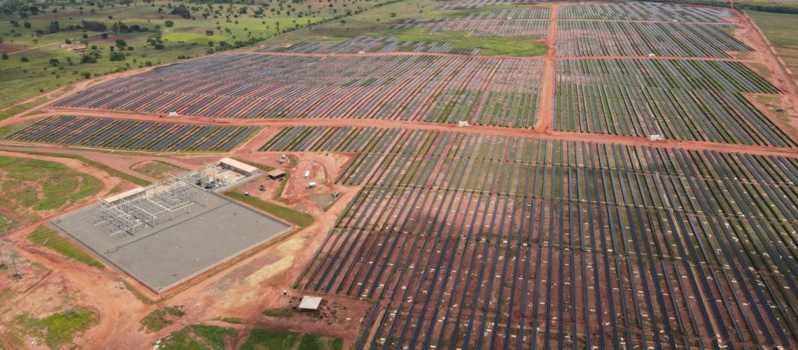 PremieRpet é a primeira indústria do setor no Brasil a adotar energia 100% solar em todas as suas fábricas
