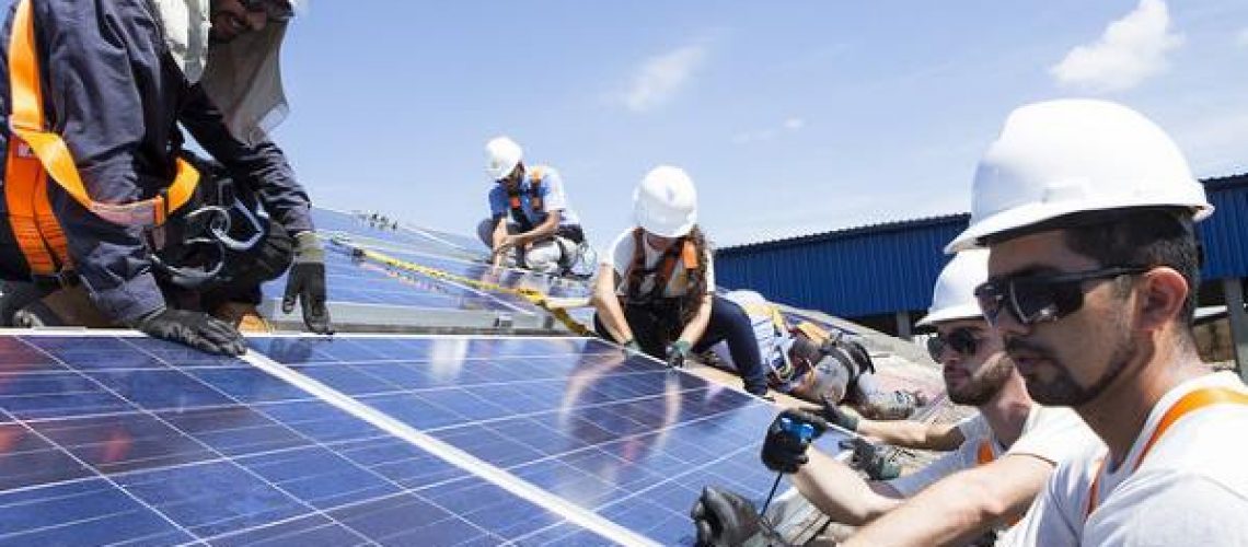 Setor solar deve chegar a 1 milhão de empregos acumulados no Brasil ainda em 2023