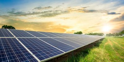 Capacidade solar no mundo entra na era do terawatt e Brasil é um dos principais destaques