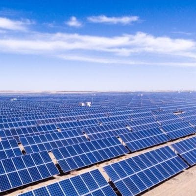 Energia solar avança no Brasil e chega a 38 gigawatts, com mais de R$ 184 bilhões em investimentos acumulados