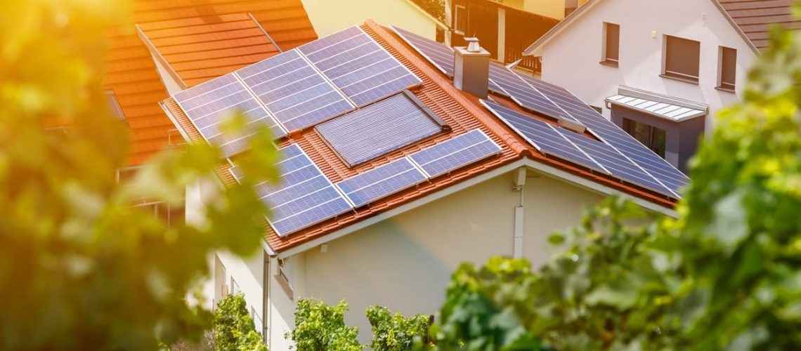 Energia solar ultrapassa 16 gigawatts e mais de R$ 86,2 bilhões em investimentos no Brasil, informa ABSOLAR