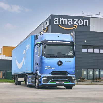 Mercedes-Benz Trucks recebe da Amazon o pedido de mais de 200 caminhões elétricos