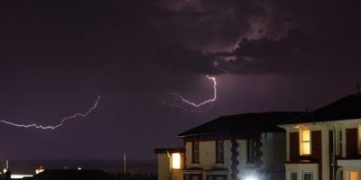 Oscilação de energia saiba como proteger os aparelhos da sua casa e empresa