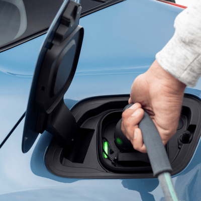 Pontos de recarga para carros elétricos crescem 300% em apenas quatro anos